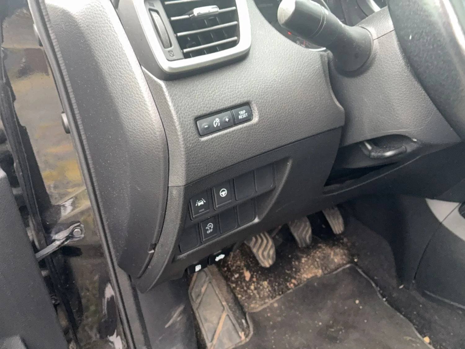Nissan Qashqai Acenta 1.3 Бензин, снимка 11 - Автомобили и джипове - 56113758