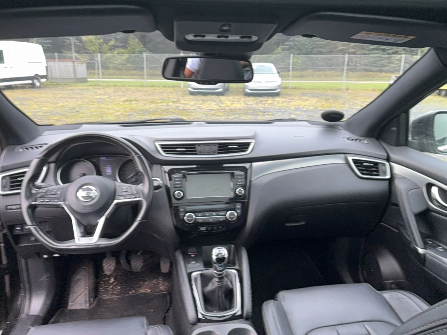 Nissan Qashqai Acenta 1.3 Бензин, снимка 5 - Автомобили и джипове - 56113758