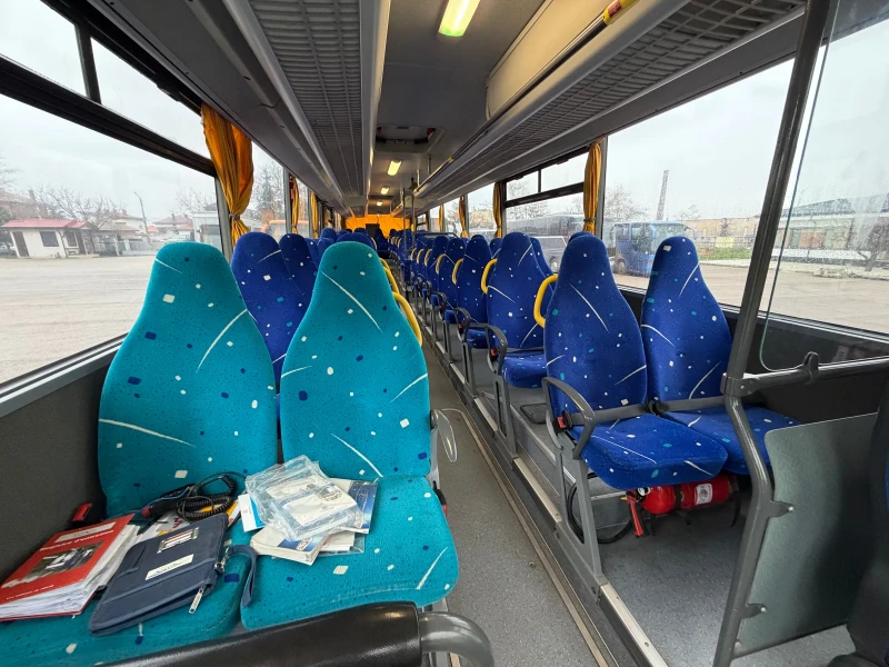 Mercedes-Benz Intouro O 560 ME H KLIMA 61+ 1места, 23прави, снимка 7 - Бусове и автобуси - 52892755