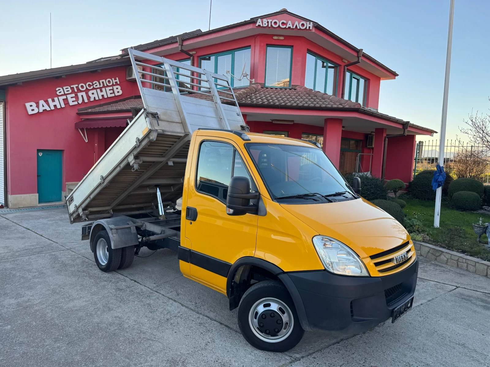 Iveco Daily 3.0HPI* 35C18* Тристранен самосвал, снимка 1