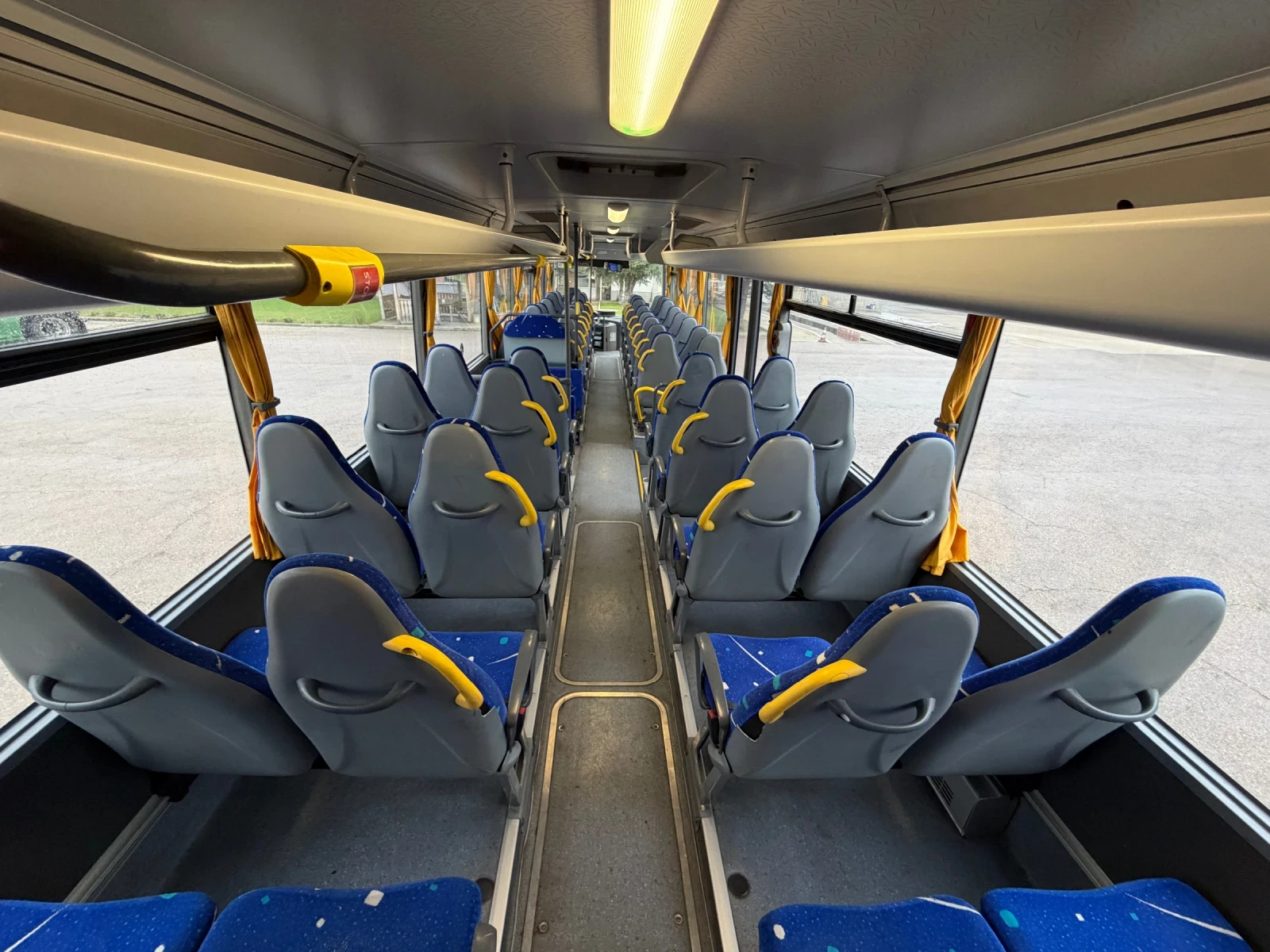 Mercedes-Benz Intouro O 560 ME H KLIMA 61+ 1места, 23прави - изображение 9