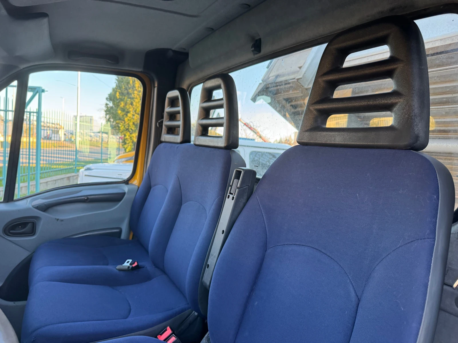 Iveco Daily 3.0HPI* 35C18* Тристранен самосвал - изображение 3