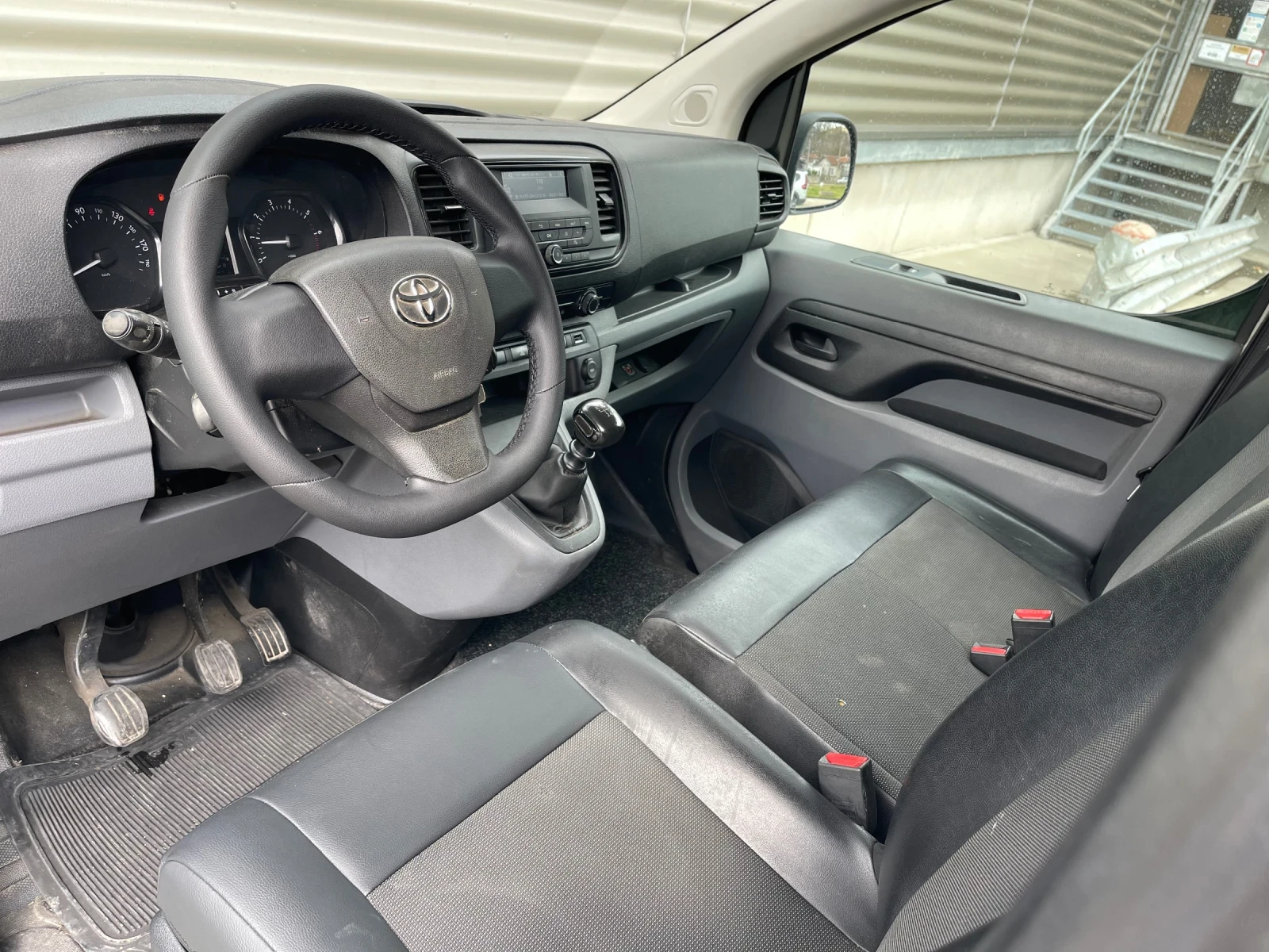 Toyota Proace 1.5 TURBO DIESEL 120 К.С. 2019 Г. 2 КЛЮЧА ЕВРО 6, снимка 9 - Бусове и автобуси - 54084864