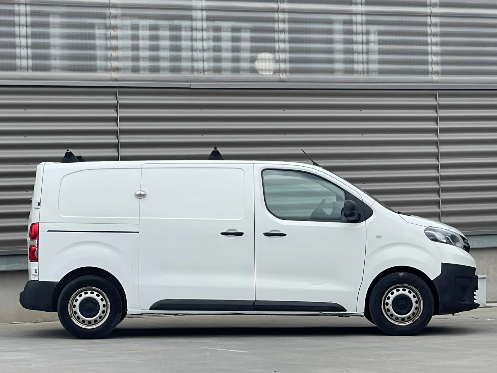 Toyota Proace 1.5 TURBO DIESEL 120 К.С. 2019 Г. 2 КЛЮЧА ЕВРО 6, снимка 8 - Бусове и автобуси - 54084864