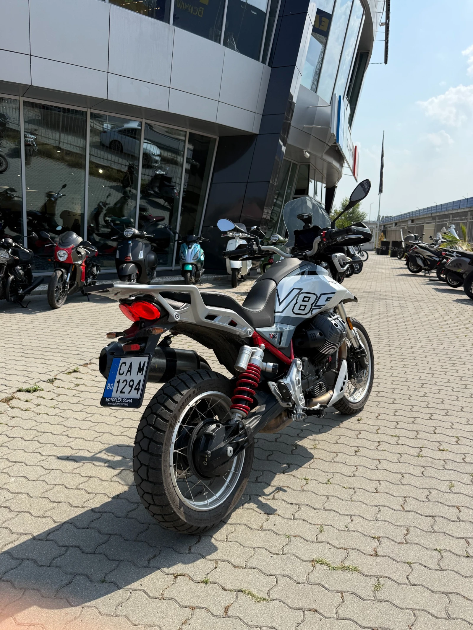 Moto Guzzi V V85 TT, снимка 2 - Мотоциклети и мототехника - 55909848
