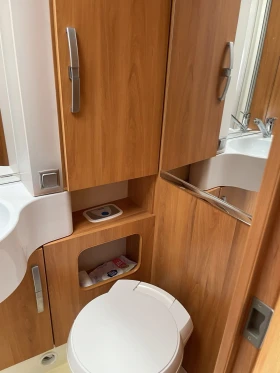 Кемпер HYMER / ERIBA B 528 CL, снимка 15