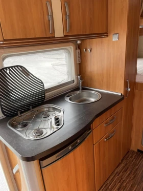 Кемпер HYMER / ERIBA B 528 CL, снимка 10