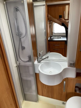 Кемпер HYMER / ERIBA B 528 CL, снимка 14