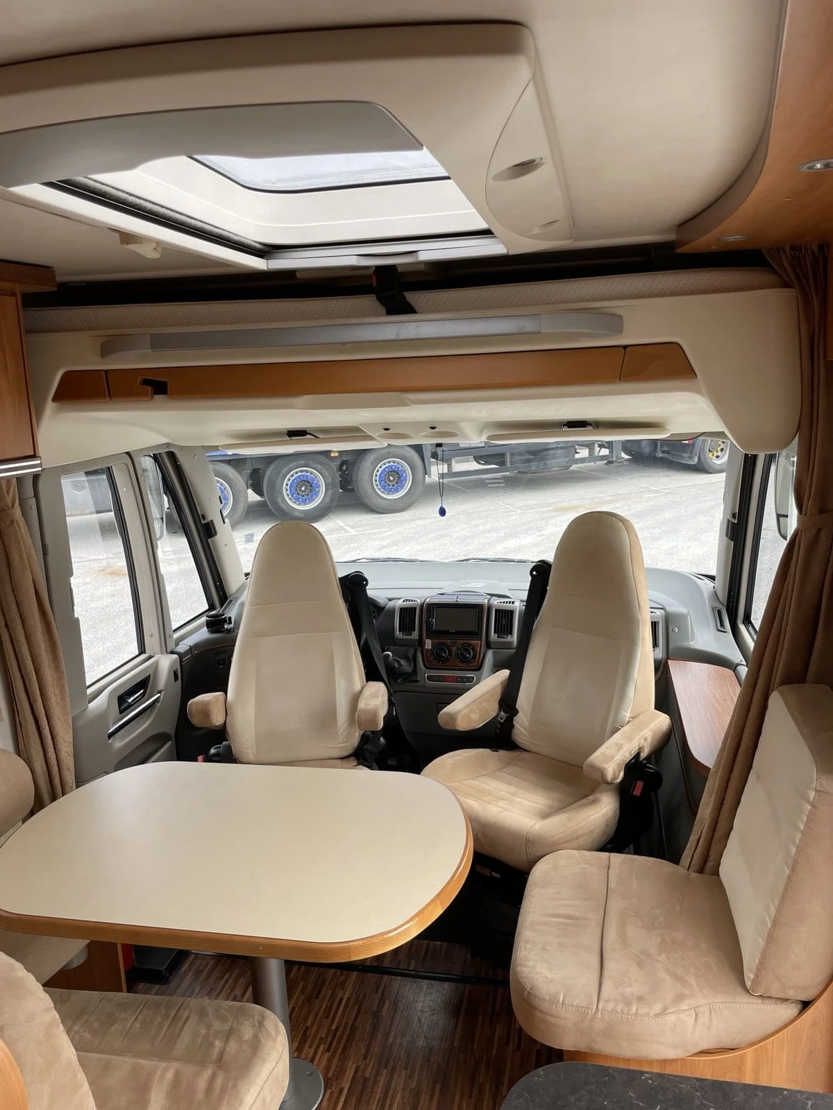 Кемпер HYMER / ERIBA B 528 CL, снимка 11 - Каравани и кемпери - 54031517