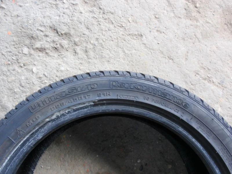 Гуми Всесезонни 225/45R17, снимка 8 - Гуми и джанти - 7898607