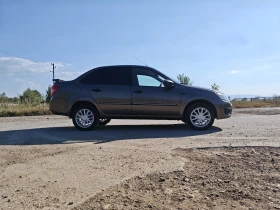 Lada Granta 1.6 16V/ Климатроник/ Газ/ Обслужена, снимка 3