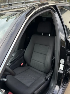 Mercedes-Benz E 220 Подгрев/Щори/Парктроник - 14900 лв. / 7618.25 € - 98295262 14