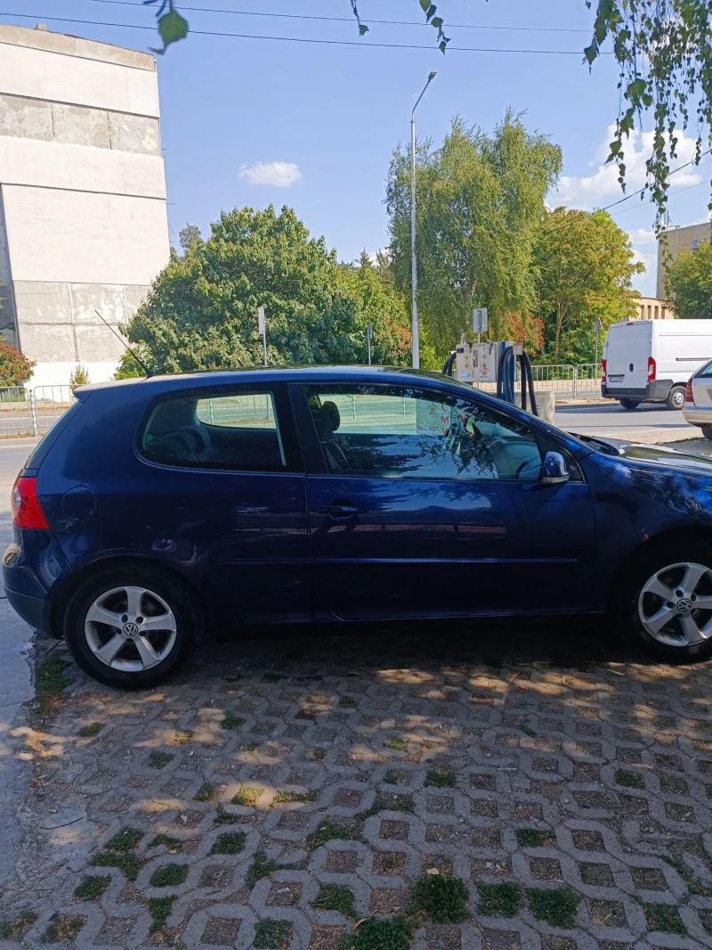 VW Golf 5, снимка 2 - Автомобили и джипове - 46992907