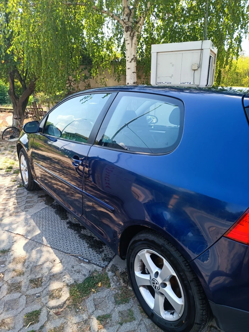 VW Golf 5, снимка 3 - Автомобили и джипове - 46992907