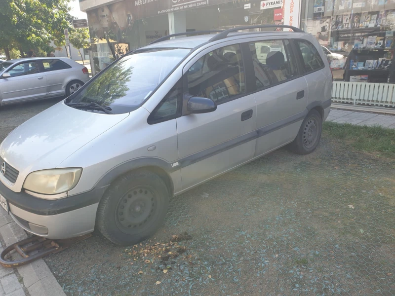 Opel Zafira, снимка 1 - Автомобили и джипове - 47220837