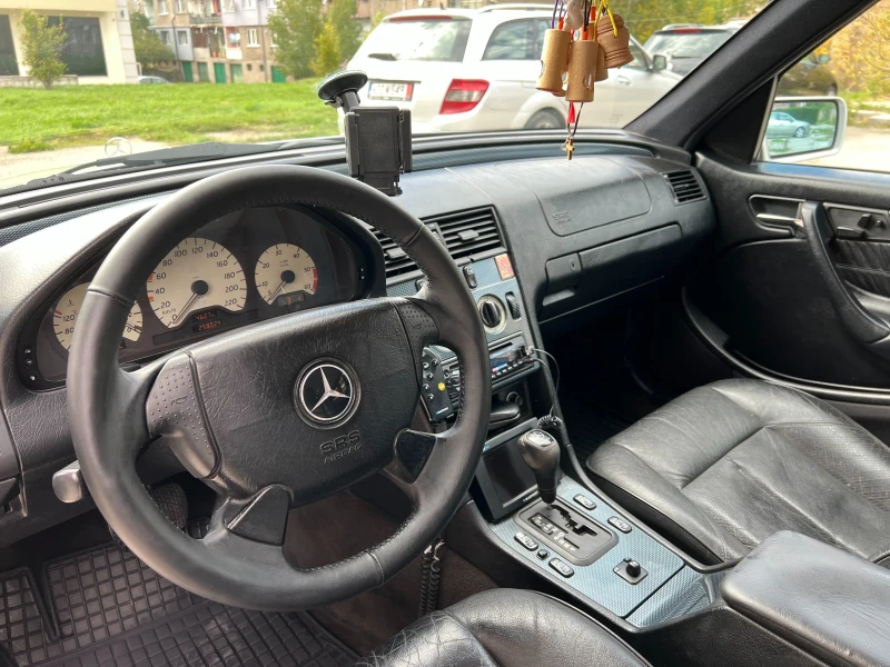 Mercedes-Benz C 250 2.5 TD Sport, снимка 9 - Автомобили и джипове - 47546111