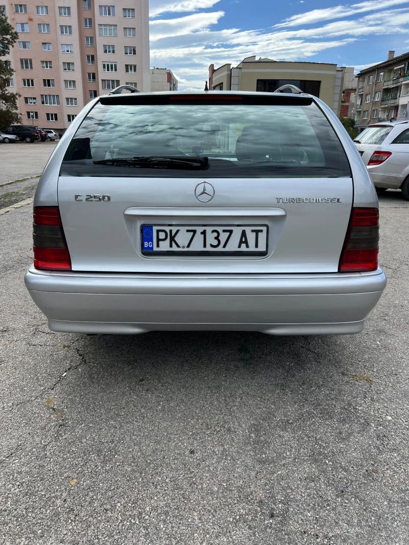 Mercedes-Benz C 250 2.5 TD Sport, снимка 3 - Автомобили и джипове - 47546111