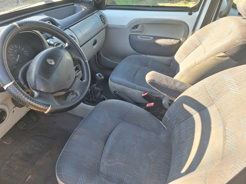 Renault Kangoo 1.6 i, снимка 10 - Автомобили и джипове - 48364762