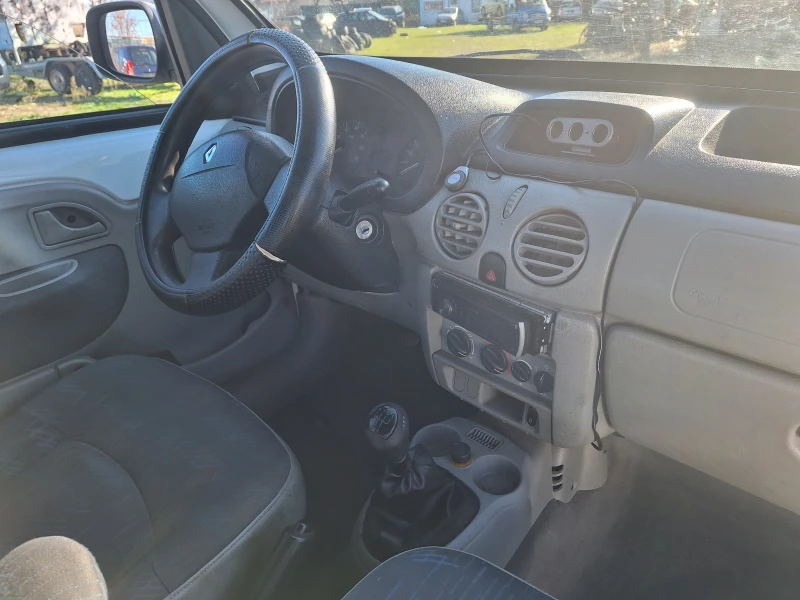 Renault Kangoo 1.6 i, снимка 13 - Автомобили и джипове - 48364762