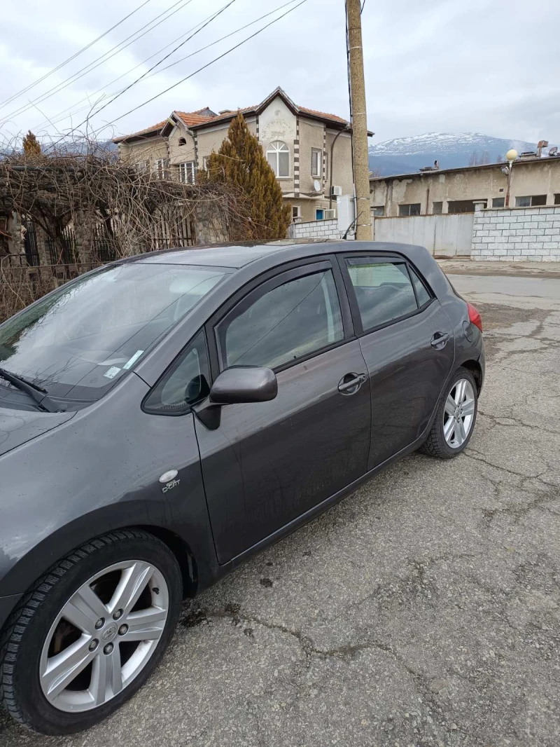 Toyota Auris, снимка 4 - Автомобили и джипове - 49155952