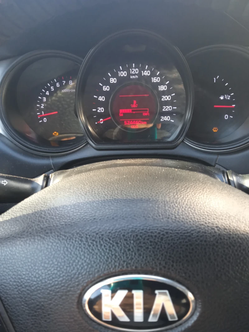 Kia Ceed 1.4 Перфектна Топ, снимка 15 - Автомобили и джипове - 49384141