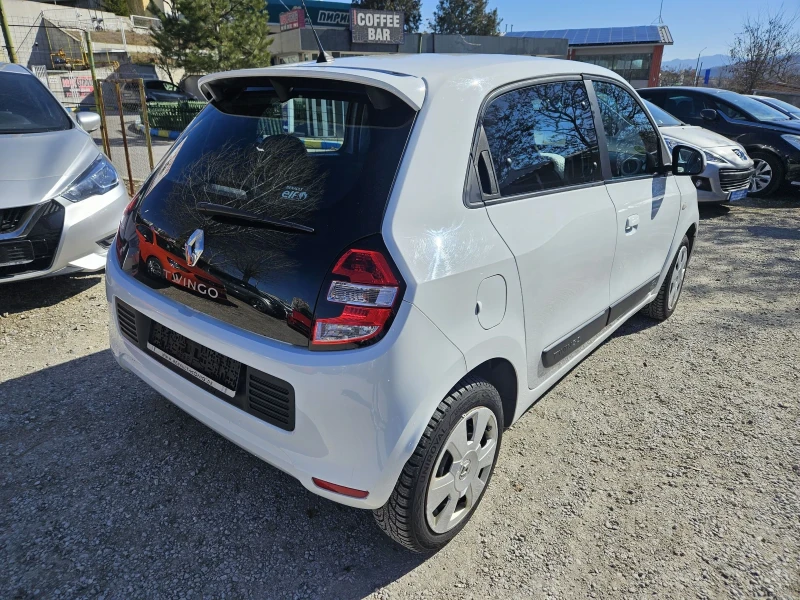 Renault Twingo Euro6 , снимка 4 - Автомобили и джипове - 49584233