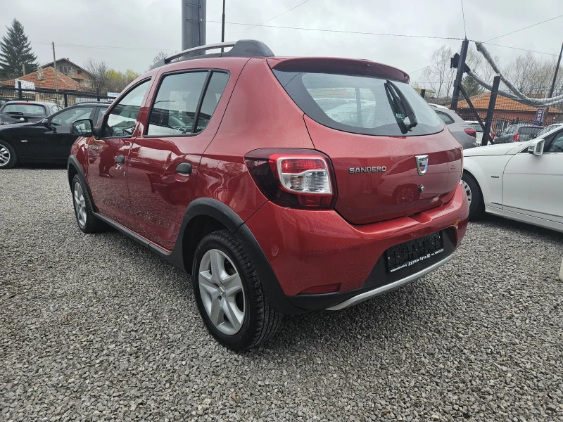 Dacia Sandero Stepway 1.5dci, снимка 6 - Автомобили и джипове - 49728658