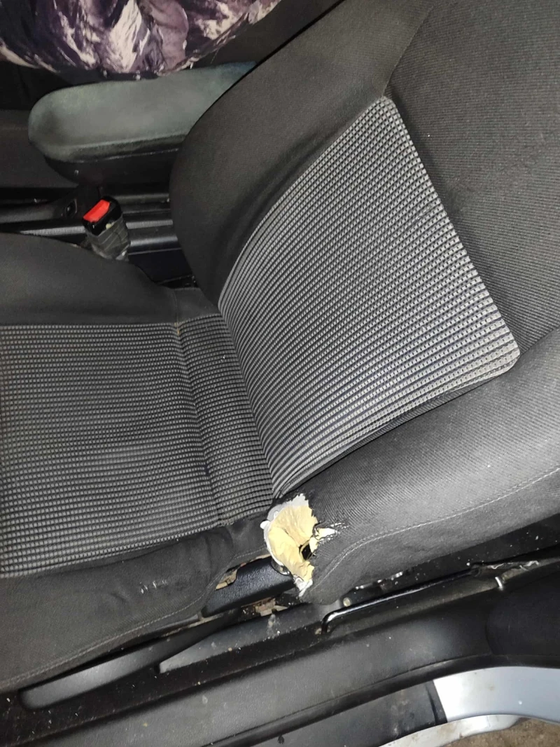 VW Golf 4 1.9TDI, снимка 7 - Автомобили и джипове - 52262516