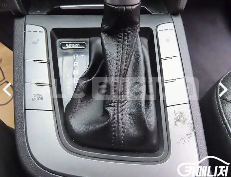 Hyundai Elantra, снимка 15 - Автомобили и джипове - 52333051