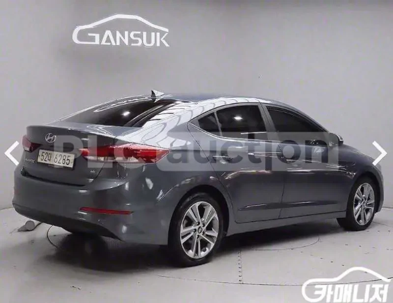 Hyundai Elantra, снимка 4 - Автомобили и джипове - 52333051