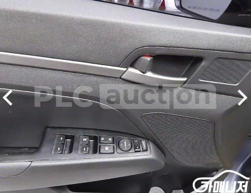 Hyundai Elantra, снимка 11 - Автомобили и джипове - 52333051