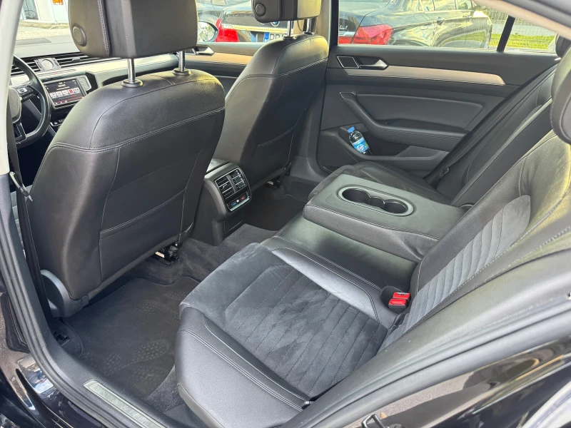 VW Passat 2.0TDI HIGHLINE /Автомобил върнат от лизинг, снимка 10 - Автомобили и джипове - 52411586