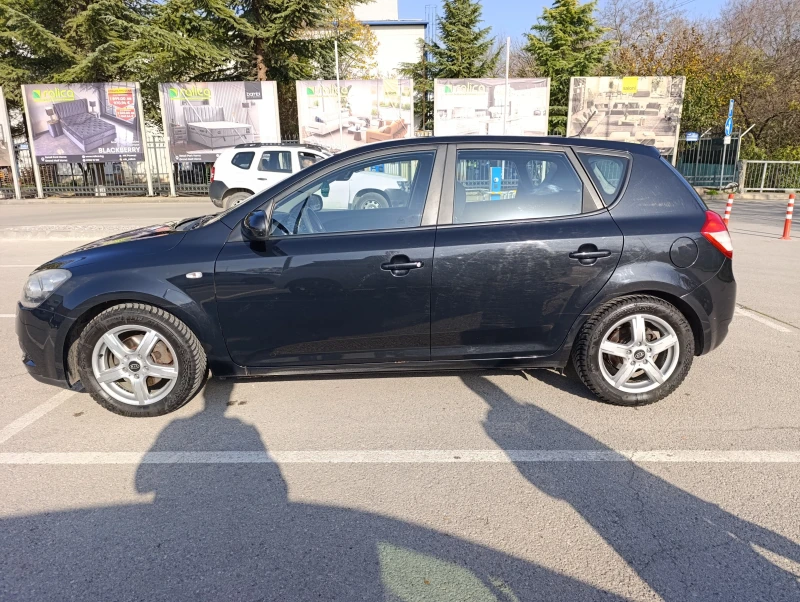 Kia Ceed, снимка 2 - Автомобили и джипове - 52507533