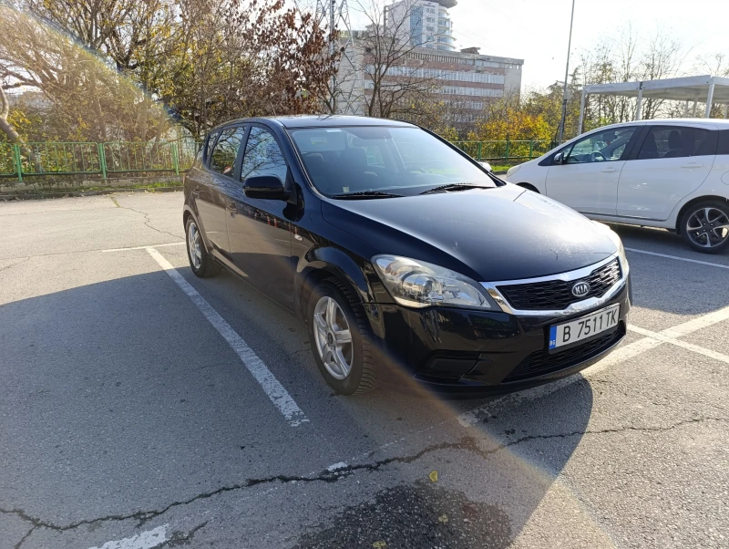 Kia Ceed, снимка 6 - Автомобили и джипове - 52507533