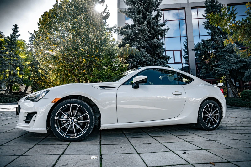 Subaru BRZ 2.0, снимка 2 - Автомобили и джипове - 52673095