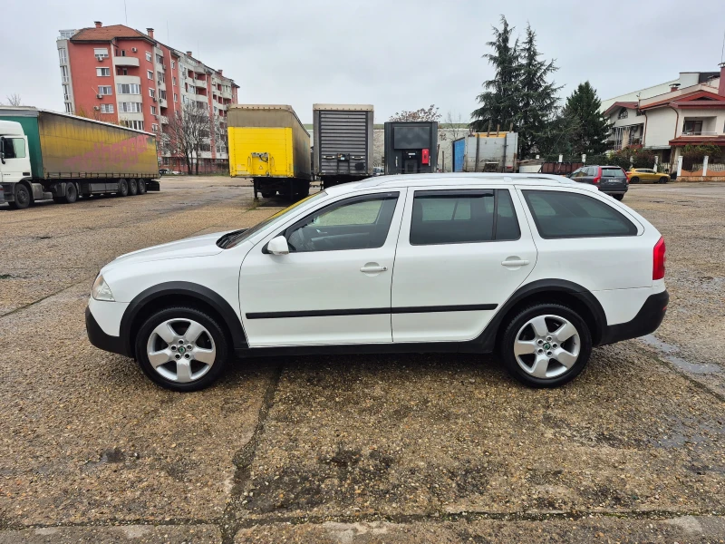 Skoda Octavia СКАУТ 4+ 4 БЕНЗИН , снимка 2 - Автомобили и джипове - 52694271