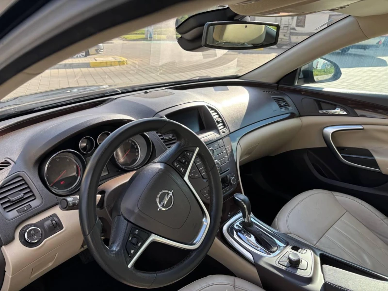 Opel Insignia 2.0 CDTI, снимка 6 - Автомобили и джипове - 52920219