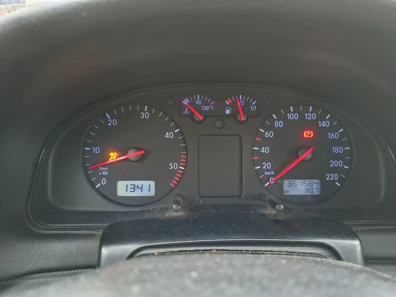 VW Passat 1.9, снимка 5 - Автомобили и джипове - 53273374