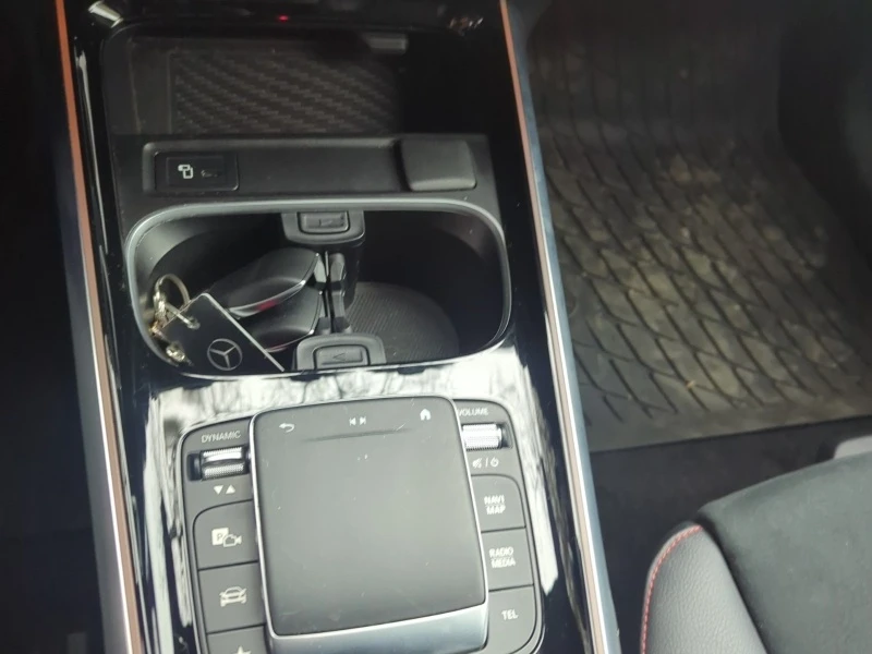 Mercedes-Benz EQB * EQB350 4MATIC * CARFAX * БЕЗ ПЪРВОНАЧАЛНА ВНОСКА, снимка 10 - Автомобили и джипове - 53145277