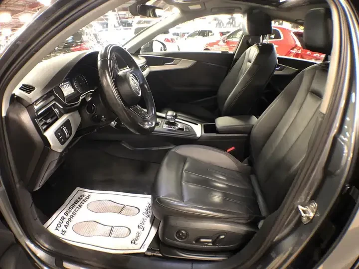 Audi A4 KOMFORT * CARFAX * АВТО КРЕДИТ * , снимка 10 - Автомобили и джипове - 54744591