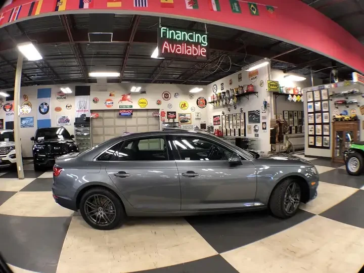 Audi A4 KOMFORT * CARFAX * АВТО КРЕДИТ * , снимка 7 - Автомобили и джипове - 54744591