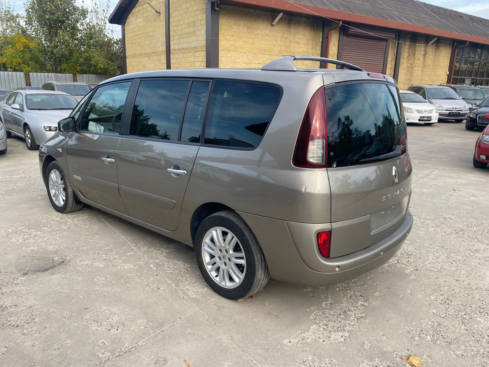 Renault Espace 2.0 dci initiale - изображение 6