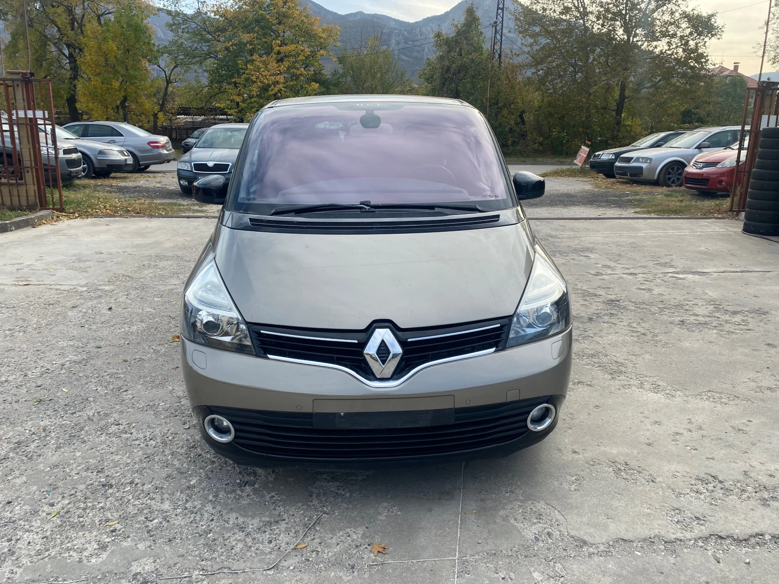 Renault Espace 2.0 dci initiale - изображение 7