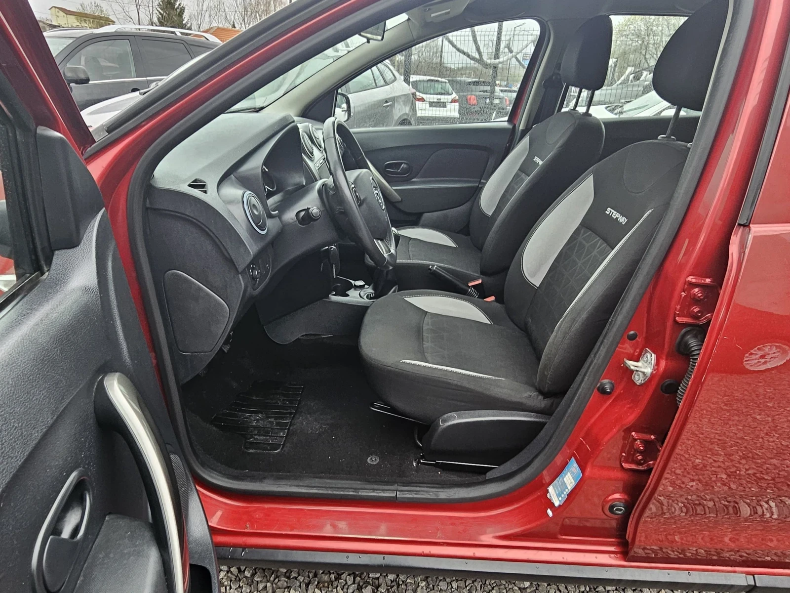 Dacia Sandero Stepway 1.5dci | Mobile.bg — изображение 12