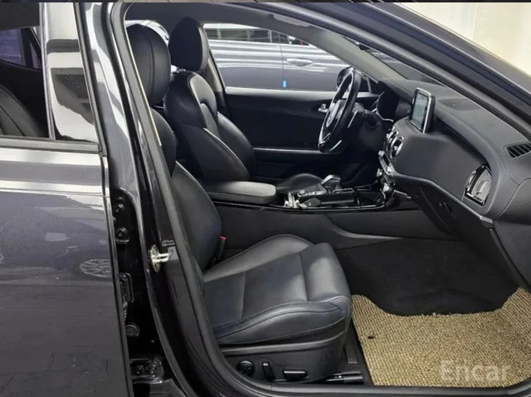 Kia Stinger 3.3 Turbo 4WD  - изображение 10
