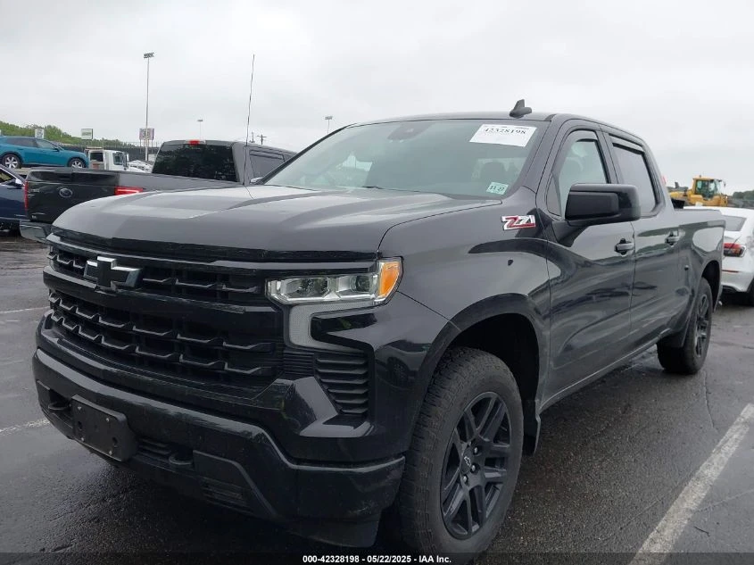 Chevrolet Silverado 5.3L V-8 DI, VVT, 355HP 4X4 Drive - изображение 2