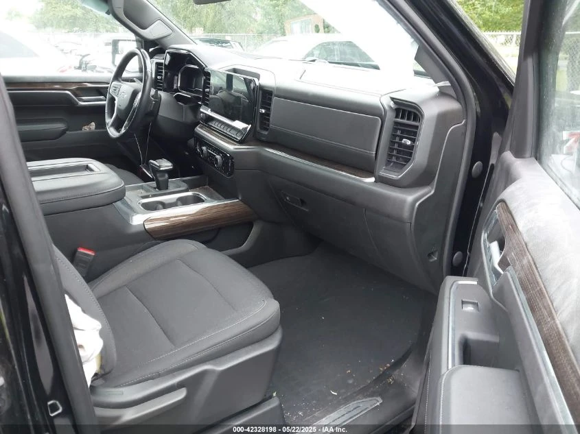 Chevrolet Silverado 5.3L V-8 DI, VVT, 355HP 4X4 Drive - изображение 10