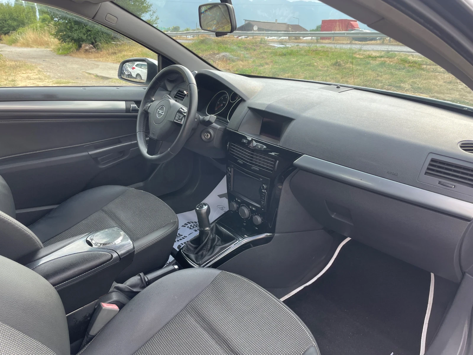 Opel Astra 1.9CDTI-150-GTC-NAVI-ITALIA - изображение 8