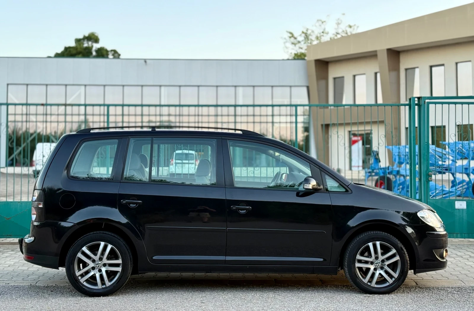 VW Touran 2.0TDi~140hp~DSG - изображение 4
