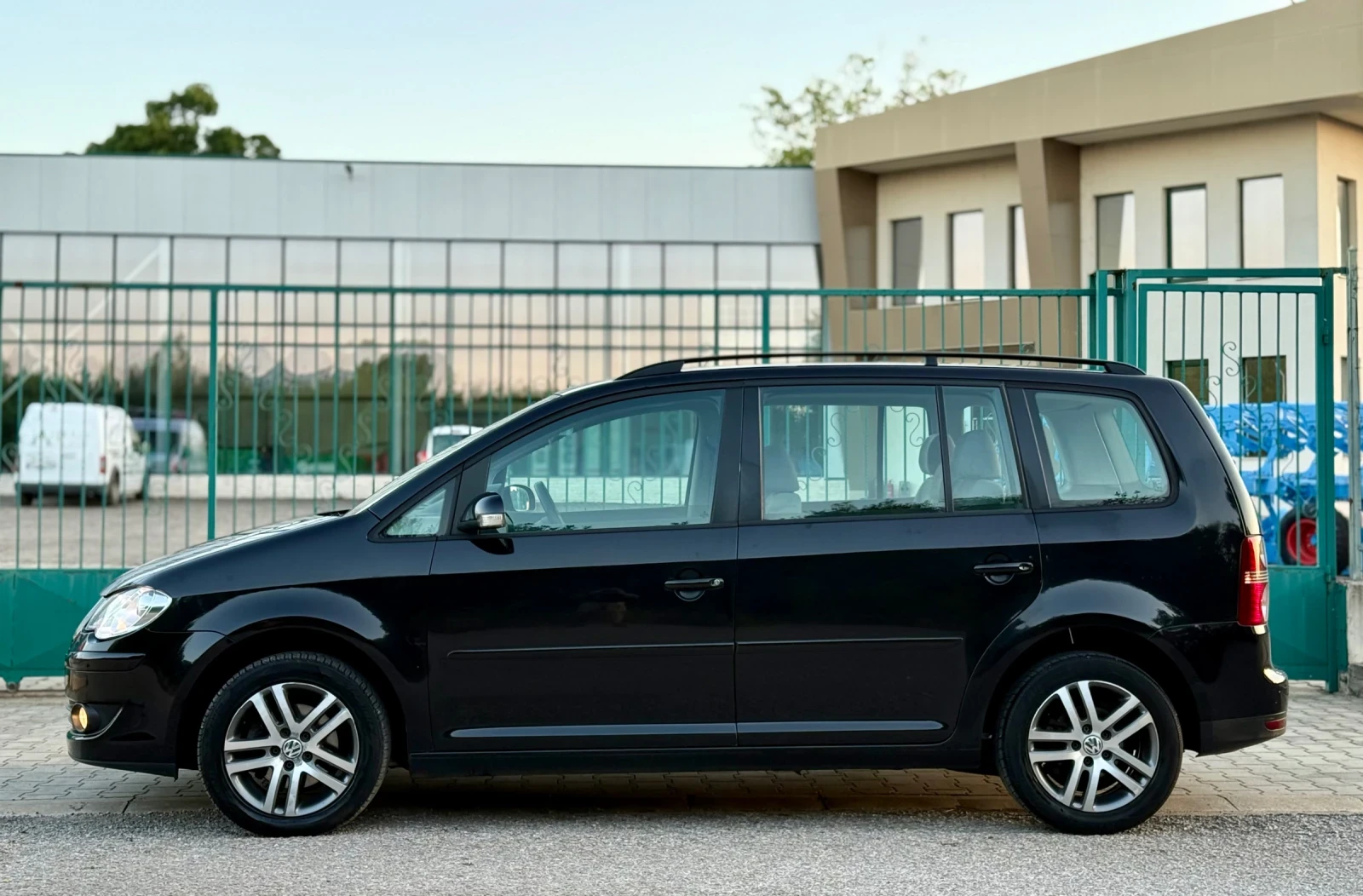 VW Touran 2.0TDi~140hp~DSG - изображение 8